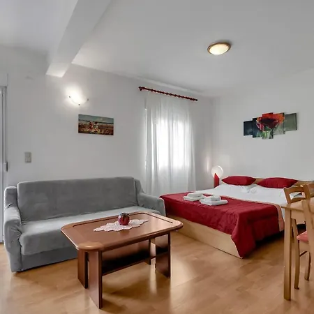Residence Apartments 公寓 *