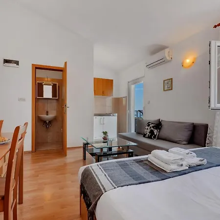 Residence Apartments 公寓 *