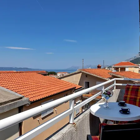 Residence Apartments *