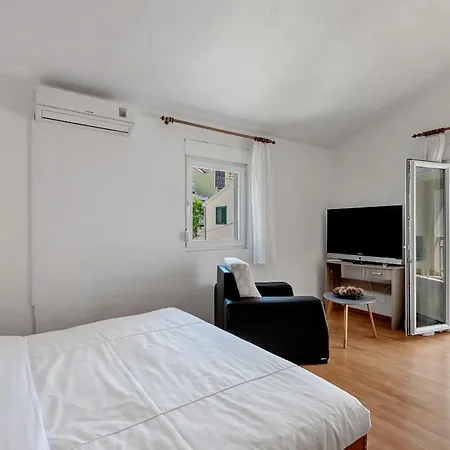 Residence Apartments 公寓 *